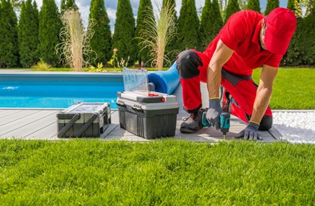 The Essential Steps for Managing a Pool Services Company