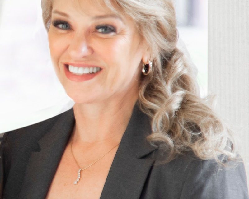 Dawn LaCarte, Founder of Dawn LaCarte Counseling, Coaching & Consulting
