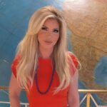 Meet Shelli Stelmak: The Voice Behind Hollywood’s Most Memorable Moments